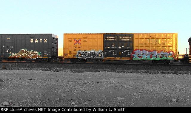 EB Manifest Frt at Erie NV W-MdTrnSlv-Pshr -5